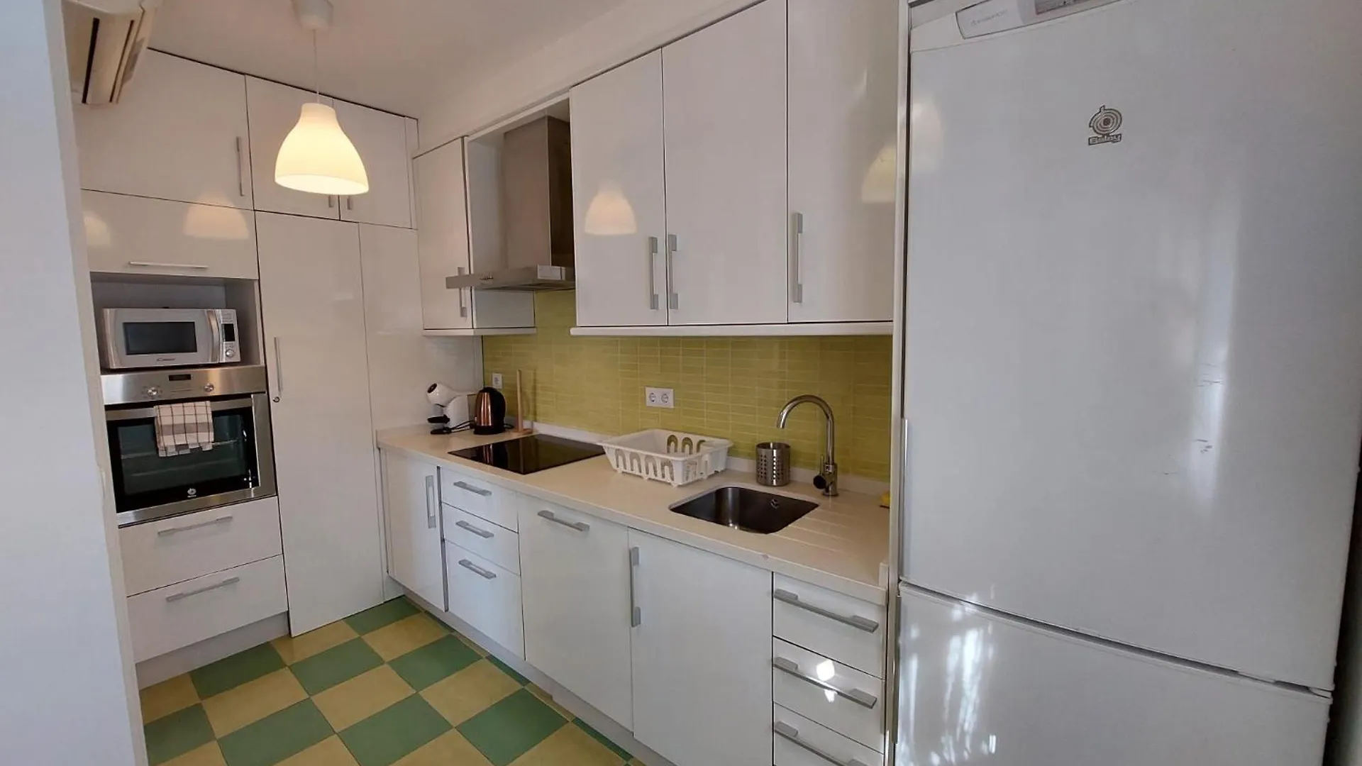 Sirena Center Apartment Seville Spain